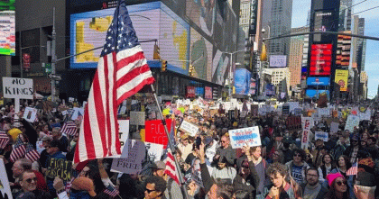 যুক্তরাষ্ট্রে ট্রাম্পবিরোধী ব্যাপক বিক্ষোভ