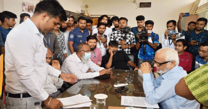 পাঁচ বছর পর গণ বিশ্ববিদ্যালয়ে ফিরলেন রেজিস্ট্রার দেলোয়ার