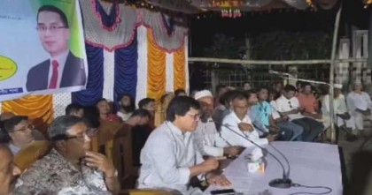 ডাকসুর পূর্ণরূপ বলতে না পারায় ছাত্রদলের ওপর ক্ষোভ ঝাড়লেন বিএনপি নেতা