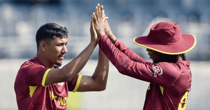 ওয়ানডের ৫৫ বছরের ইতিহাসে প্রথমবার পুরো ইনিংস বল করলেন শুধুমাত্র স্পিনাররা