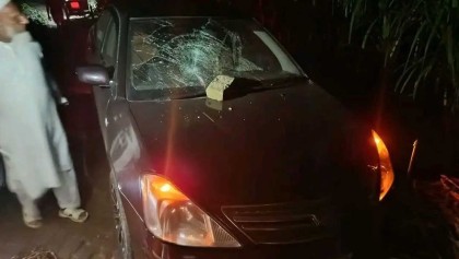 জামায়াত নেতার গাড়িবহরে হামলা
