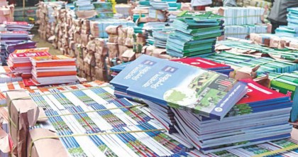 বিনামূল্যে পাঠ্যবই বিতরণে ৪৪৫ কোটি টাকার প্রস্তাব অনুমোদন