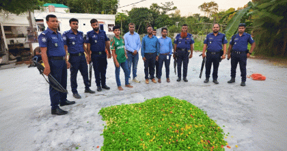 সিরাজগঞ্জে ক্ষতিকর রঙ মিশিয়ে চিপস উৎপাদন, কারখানাকে ৫০ হাজার টাকা জরিমানা