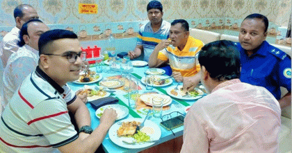 কার্যক্রম নিষিদ্ধ আ.লীগ নেতাদের সঙ্গে আমতলী ইউএনওর গোপন বৈঠক