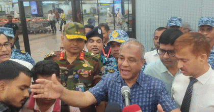 বিমানবন্দরে আগুনের ঘটনা তদন্তে আসছে চার দেশের বিশেষজ্ঞ টিম: স্বরাষ্ট্র উপদেষ্টা