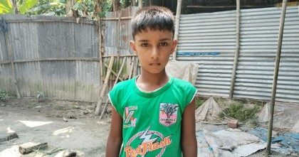 আট বছরের শিশুর হার্টে দুটি ছিদ্র, বাঁচতে চায় আবদুল্লাহ