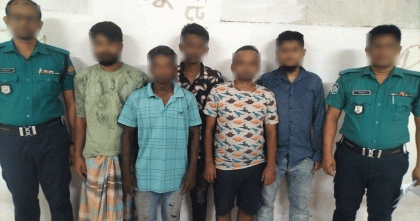 মোহাম্মদপুরে বিশেষ অভিযানে গ্রেপ্তার পাঁচ