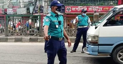 রাজধানীতে ট্রাফিক আইন লঙ্ঘনে ১৭৩৯ মামলা