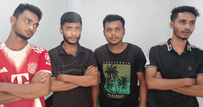 পটুয়াখালীতে পুলিশের মাদকবিরোধী অভিযানে আটক চার