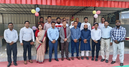 মেহেরপুর সদর অফিসার্স ক্লাবে ব্যাডমিন্টন কোর্টের উদ্বোধন অনুষ্ঠিত