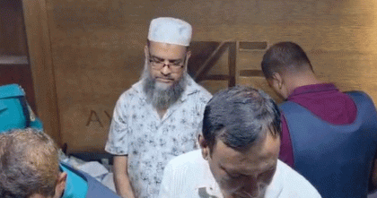 চট্টগ্রামে গুলিসহ যুবলীগ কর্মী গ্রেপ্তার