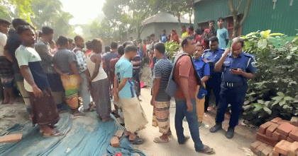 সিরাজগঞ্জে রাস্তায় পড়ে ছিল প্রবাসী যুবকের ক্ষতবিক্ষত লাশ