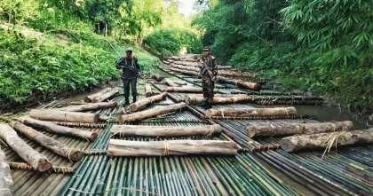 লক্ষীছড়িতে সেনা অভিযানে ইউপিডিএফ'র চার হাজার ঘনফুট অবৈধ কাঠ উদ্ধার