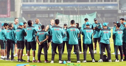 সিরিজ বাঁচানোর ম্যাচে ব্যাটারদের সাহস জোগাচ্ছেন বোলাররা