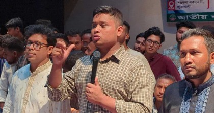 ‎চুপ্পুর কাছ থেকে সার্টিফিকেট নিতে হলে বিষ খাওয়াই ভালো: হাসনাত আব্দুল্লাহ