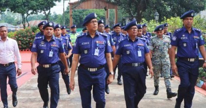 আইজিপির বগুড়া সফরে  সাংবাদিকদের নিষেধাজ্ঞা