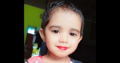 টাঙ্গাইলে তিন বছরের তোহার বুকে ছুরি চালালো বাবা