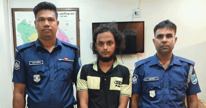 দক্ষিণ কেরানীগঞ্জে দেশীয় রিভলভারসহ আওয়ামী লীগ নেতা গ্রেপ্তার