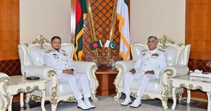 নৌবাহিনী প্রধানের সাথে পাকিস্তান নৌবাহিনী প্রধানের সাক্ষাৎ