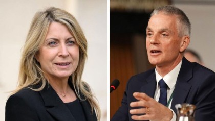 বিবিসির মহাপরিচালক টিম ডেভি এবং বার্তাপ্রধান ডেবোরাহ'র পদত্যাগ