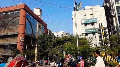 ধানমন্ডিতে ইবনে সিনাসহ দুই স্থাপনার সামনে ককটেল বিস্ফোরণ