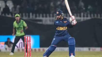 হাসারাঙ্গার লড়াই টপকে পাকিস্তানের জয়