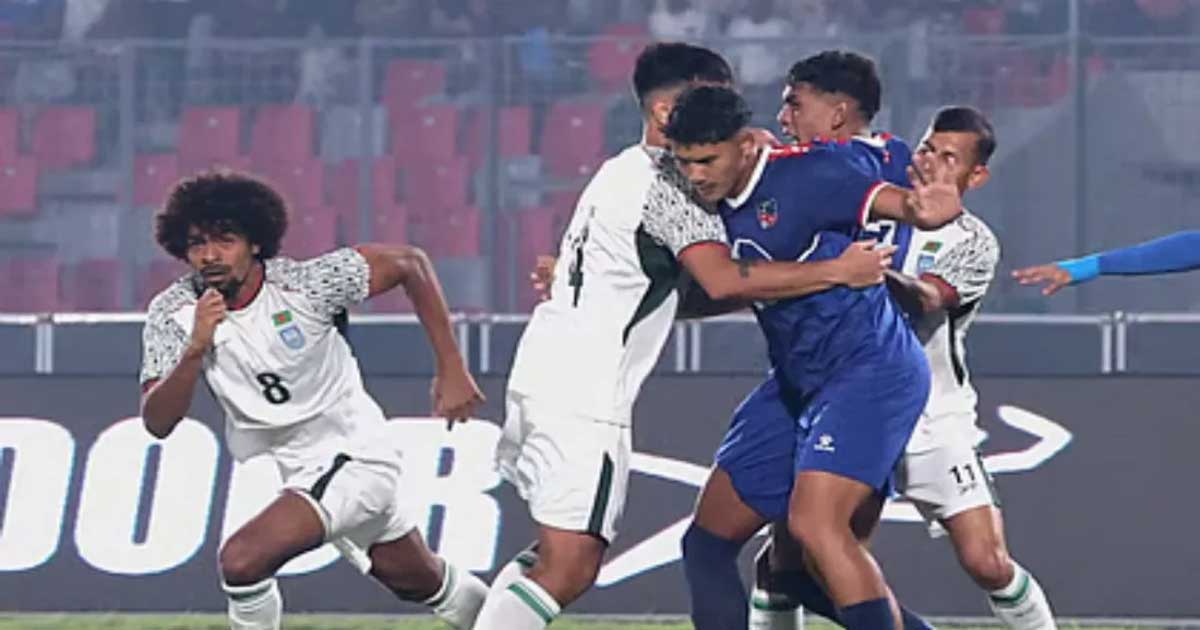 গোল হজম করে বিরতিতে বাংলাদেশ