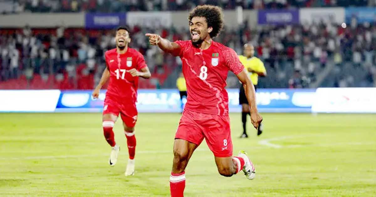 পিছিয়ে পড়ার পর হামজার জোড়া গোলে ঘুরে দাঁড়ালো বাংলাদেশ