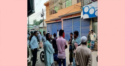 সিরাজগঞ্জে সার সংকট; ডিলারদের দ্বারে-দ্বারে কৃষকের ভোগান্তি  