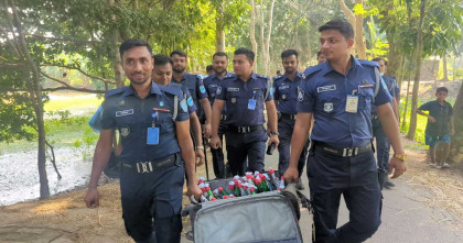 ফরিদপুরের ভাঙ্গায় মহাসড়কের পাশে পেট্রলবোমা ভর্তি লাগেজ উদ্ধার