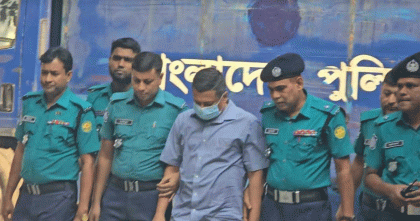 জুলাই গণহত্যা মামলায় ট্রাইব্যুনালে আনা হয়েছে সাবেক আইজিপি মামুনকে 