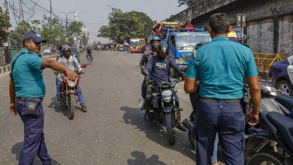 সারাদেশে চোরাগোপ্তা হামলা, রাজধানীর প্রবেশমুখে চেকপোস্ট