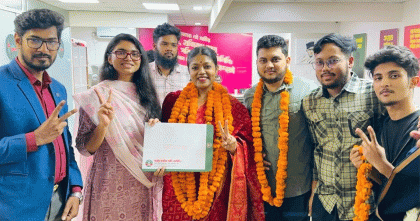 কুষ্টিয়া-১ আসনে এনসিপির মনোনয়ন নিলেন নুসরাত