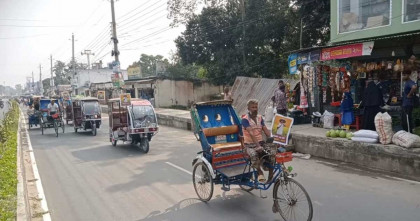 জয়পুরহাট-১ আসনে বিএনপির মনোনয়ন পরিবর্তনের দাবিতে অটোরিকশা শোডাউন