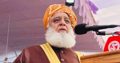 বাংলাদেশ এক পা এগোলে, পাকিস্তান দুই পা এগিয়ে আসবে: মাওলানা ফজলুর রহমান
