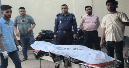 নিয়ন্ত্রন হারিয়ে লোহাগাড়ায় মোটরসাইকেল আরোহী পর্যটকের মৃত্যু