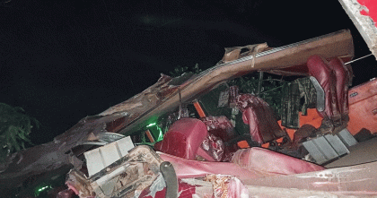 মোটরসাইকেল আরোহীকে বাঁচাতে গিয়ে ট্রাকে ধাক্কা দিল বাস, নিহত পাঁচ