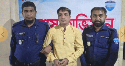 চবিতে হামলা চালানো যুবলীগ নেতা হানিফ গ্রেপ্তার  