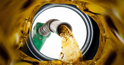 বিশ্ববাজারে জ্বালানি তেলের দাম কমলো