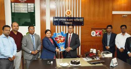 দায়িত্বভার গ্রহণ করলেন চুয়াডাঙ্গার নবনিযুক্ত জেলা প্রশাসক মোহাম্মদ কামাল হোসেন