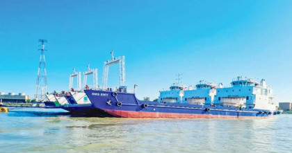 দেশের জাহাজনির্মাণ শিল্পের বড় রপ্তানি, আমিরাত যাচ্ছে তিন ল্যান্ডিং ক্রাফ্ট 