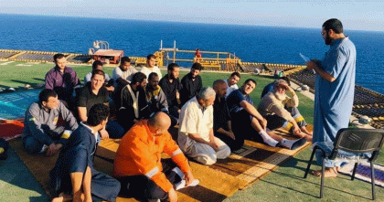 নৌযানে জুমার নামাজ পড়ার বিধান