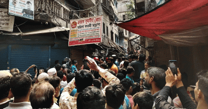 ভূমিকম্পে ঢাকার অন্তত চার ভবনে ধস-ফাটল