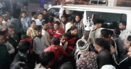 খুলনায় দুর্বৃত্তদের গুলিতে আহত এক