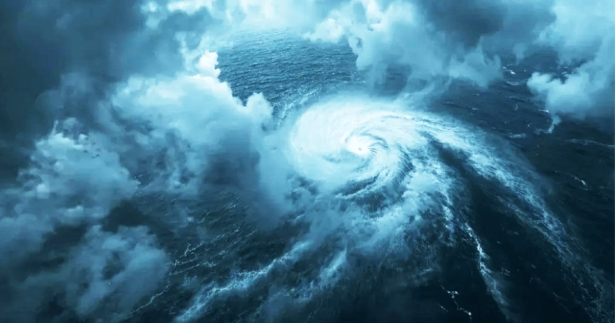 ভূমিকম্পের পর এবার ধেয়ে আসছে ঘূর্ণিঝড়