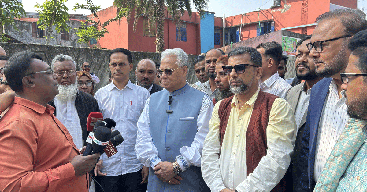 পটুয়াখালীতে জামায়াত নেতাদের মানবিক বললেন বিএনপি’র আলতাফ হোসেন চৌধুরী