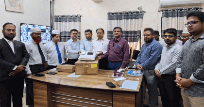 চাঁদপুর সরকারি জেনারেল হাসপাতালে এনডিএফের ইসিজি মেশিন প্রদান