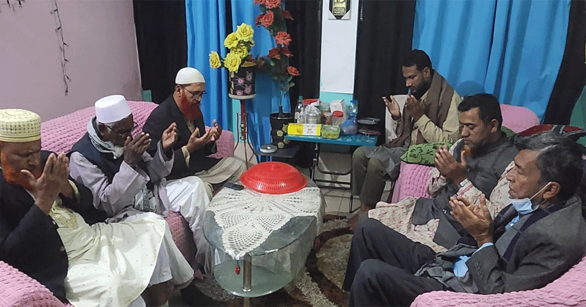 ঠাকুরগাঁও-৩ আসনে অসুস্থ বিএনপি প্রার্থীকে দেখতে যান জামায়াত প্রার্থী