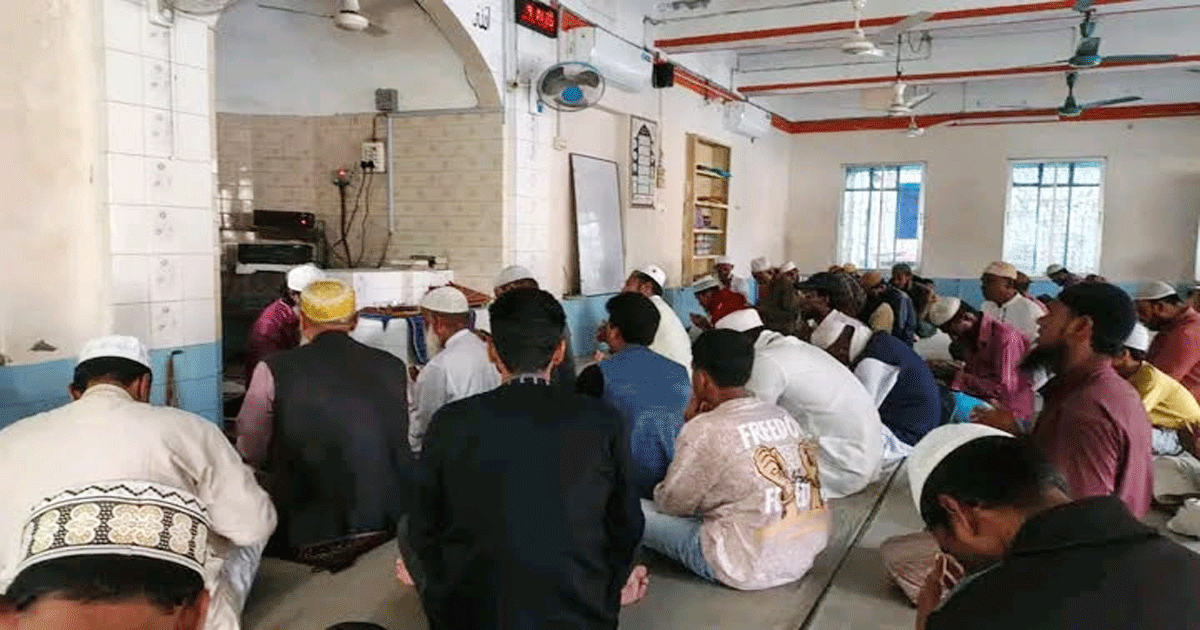 পটুয়াখালীতে বেগম খালেদা জিয়ার রোগমুক্তি কামনায় ছাত্রশিবিরের দোয়া মাহফিল