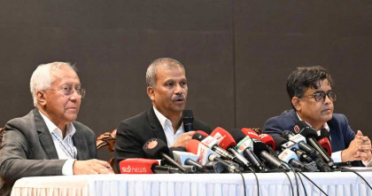 পোস্টাল ব্যালটে ঠাঁই হয়নি সাংবাদিকদের, ‘ক্ষমাপ্রার্থী’ ইসি সচিব